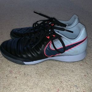 NIKE Indoor Soccer Shoes